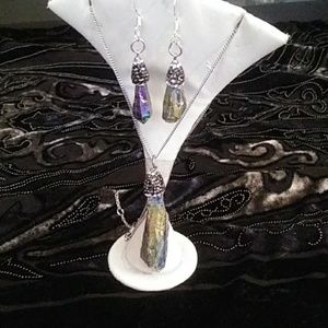ONE OF A KIND MSTCHING EARINGS AND NECKLACE